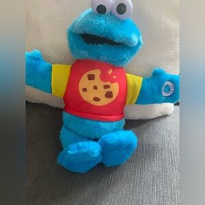 Sesame Street Blue Cookie Monster sing along